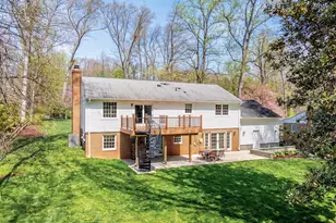 9201 Weant Dr, Great Falls, VA 22066 - Photo 10