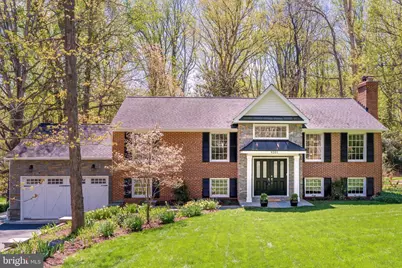 9201 Weant Drive, Great Falls, VA 22066 - Photo 1