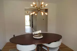 9221 Graceland Pl, Fairfax, VA 22031 - Photo 10