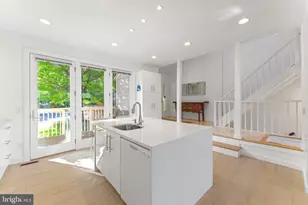 11163 Lake Chapel Ln, Reston, VA 20191 - Photo 20