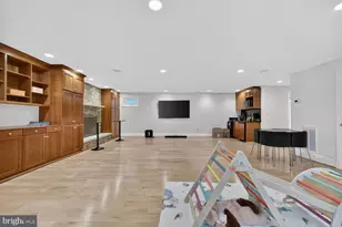 1205 Suffield Dr, McLean, VA 22101 - Photo 44