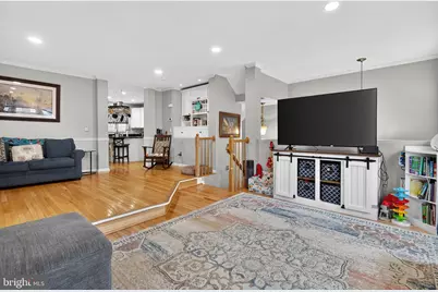 5153 Ballycastle Circle, Alexandria, VA 22315 - Photo 8