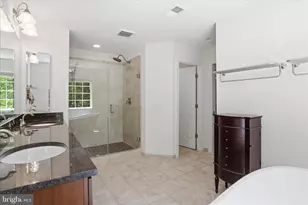 8383 Edward Carr Ct, Springfield, VA 22153 - Photo 28