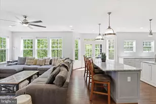 8383 Edward Carr Ct, Springfield, VA 22153 - Photo 8
