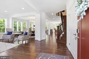 8383 Edward Carr Ct, Springfield, VA 22153 - Photo 2