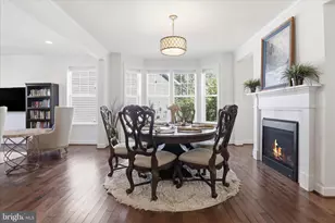 8383 Edward Carr Ct, Springfield, VA 22153 - Photo 6