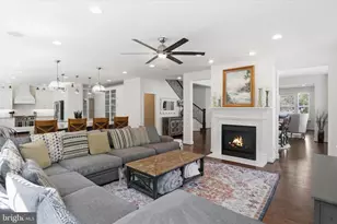 8383 Edward Carr Ct, Springfield, VA 22153 - Photo 18