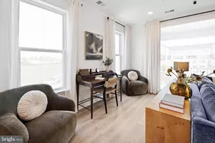 14955 Deco Cir, Chantilly, VA 20151 - Photo 4
