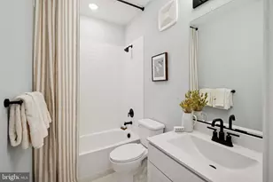 14960 Deco Cir, Chantilly, VA 20151 - Photo 32