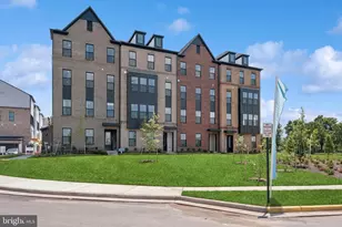 14960 Deco Cir, Chantilly, VA 20151 - Photo 2