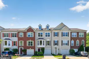 5369 Crimson Sky Ct, Centreville, VA 20120 - Photo 2
