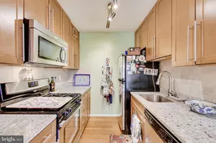 4909 Americana Dr, Annandale, VA 22003 - Photo 14