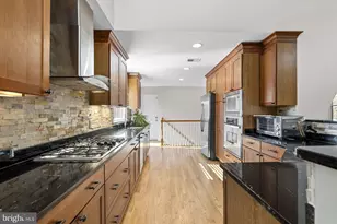 6415 Shady Ln, Falls Church, VA 22042 - Photo 18