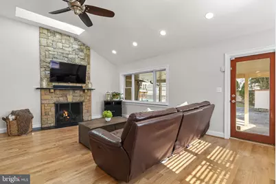 6415 Shady Lane, Falls Church, VA 22042 - Photo 8