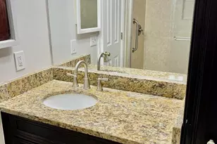 12002 Ridge Knoll Dr, Fairfax, VA 22033 - Photo 10