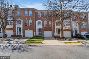 11481 Carriage Gate Ct, Fairfax, VA 22030 - Photo 2