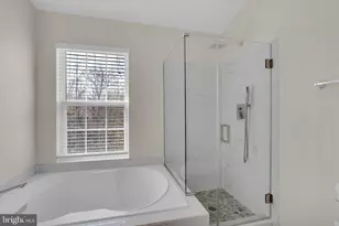 11481 Carriage Gate Ct, Fairfax, VA 22030 - Photo 26