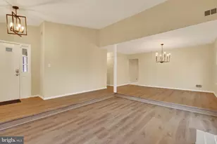 1706 Fantasia Cir, Herndon, VA 20170 - Photo 4