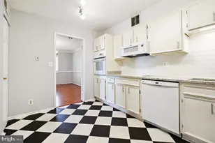 5902 Mt Eagle Dr, Alexandria, VA 22303 - Photo 22