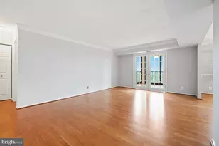 5902 Mt Eagle Dr, Alexandria, VA 22303 - Photo 6