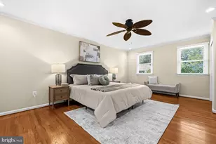 7412 Brian Run Ct, Springfield, VA 22153 - Photo 24