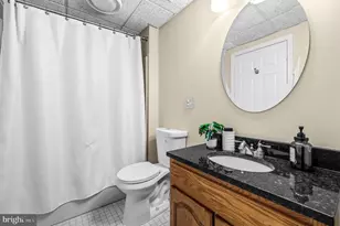 7412 Brian Run Ct, Springfield, VA 22153 - Photo 42