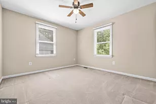 7412 Brian Run Ct, Springfield, VA 22153 - Photo 32