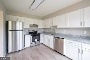 7066 Solomon Seal Ct, Springfield, VA 22152 - Photo 6