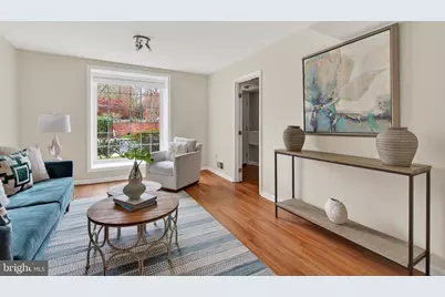 6805 Market Square Drive, McLean, VA 22101 - Photo 32