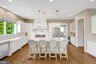 9115 Tetterton Ave, Vienna, VA 22182 - Photo 12