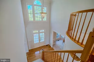 10409 Dunn Meadow Rd, Vienna, VA 22182 - Photo 30