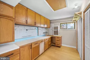 7312 Falmouth St, Springfield, VA 22150 - Photo 16