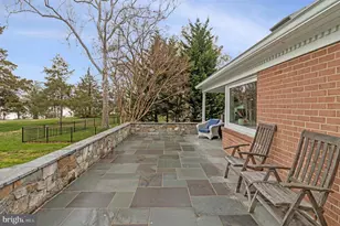 8503 W Boulevard Dr, Alexandria, VA 22308 - Photo 58