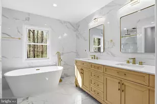 12136 Westwood Hills Dr, Herndon, VA 20171 - Photo 32