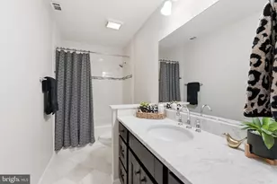 11556 Links Dr, Reston, VA 20190 - Photo 18