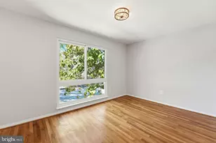 11556 Links Dr, Reston, VA 20190 - Photo 16