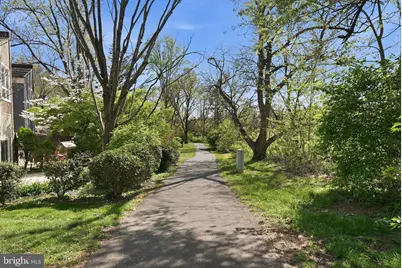 11556 Links Drive, Reston, VA 20190 - Photo 38