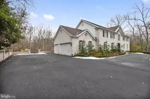 8611 Brook Rd, McLean, VA 22102 - Photo 2