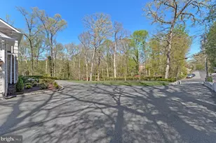 8611 Brook Rd, McLean, VA 22102 - Photo 6