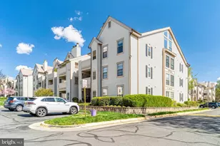 6925 Mary Caroline Cir, Alexandria, VA 22310 - Photo 2