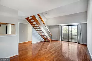 6925 Mary Caroline Cir, Alexandria, VA 22310 - Photo 6