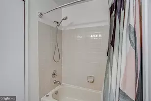 6925 Mary Caroline Cir, Alexandria, VA 22310 - Photo 26