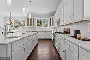 7606 Leonard Dr, Falls Church, VA 22043 - Photo 16