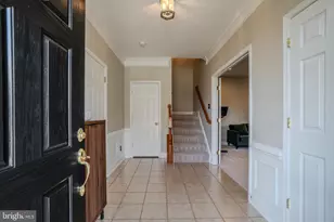 2520 Walnut Leaf Ln, Herndon, VA 20171 - Photo 4