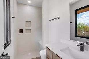 8313 Syracuse Cir, Vienna, VA 22180 - Photo 28