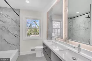 2524 Swift Run St, Vienna, VA 22180 - Photo 36