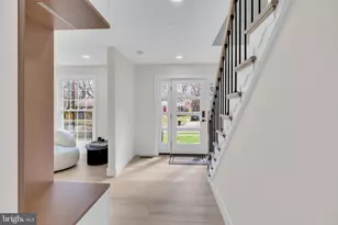 2524 Swift Run St, Vienna, VA 22180 - Photo 8