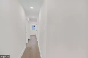 2524 Swift Run St, Vienna, VA 22180 - Photo 22