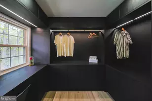 2524 Swift Run St, Vienna, VA 22180 - Photo 28