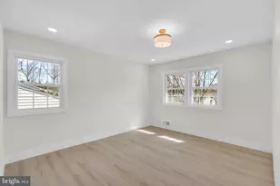 2524 Swift Run St, Vienna, VA 22180 - Photo 32